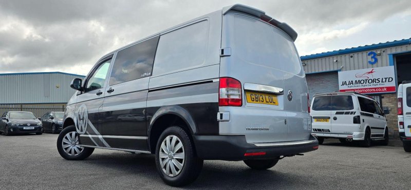 VOLKSWAGEN TRANSPORTER