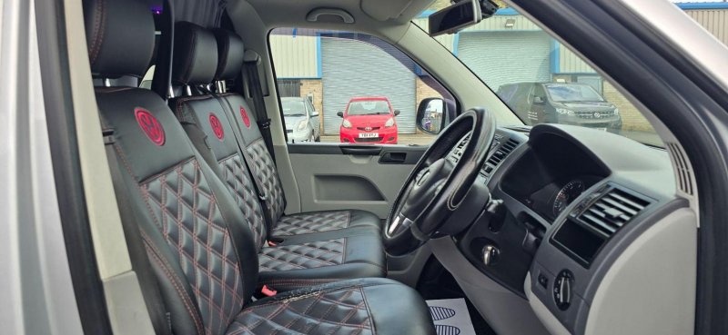 VOLKSWAGEN TRANSPORTER